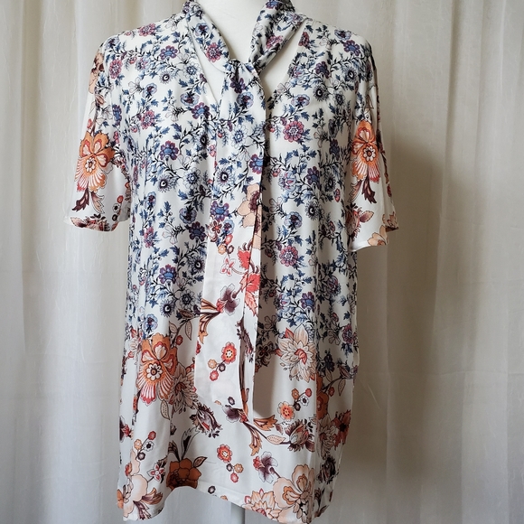 The Neck Down Floral Top with Tie Womens Large - Picture 1 of 10